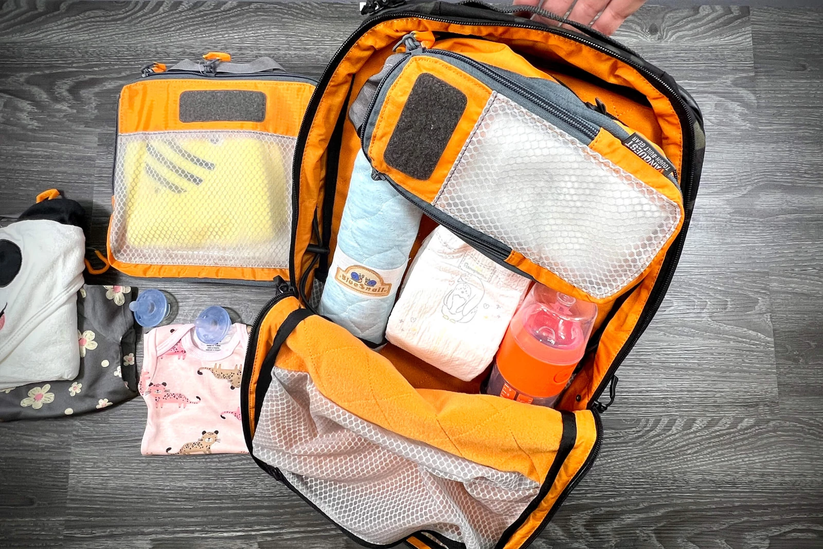 Organize your Dad Bag with pouches and packing cubes